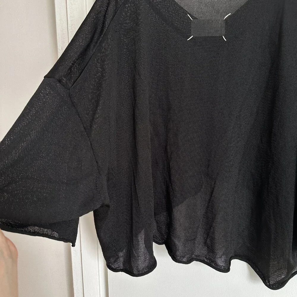 Great Martin Margiela black oversized cropped V neck sweater size S/M - Picture 2 of 11